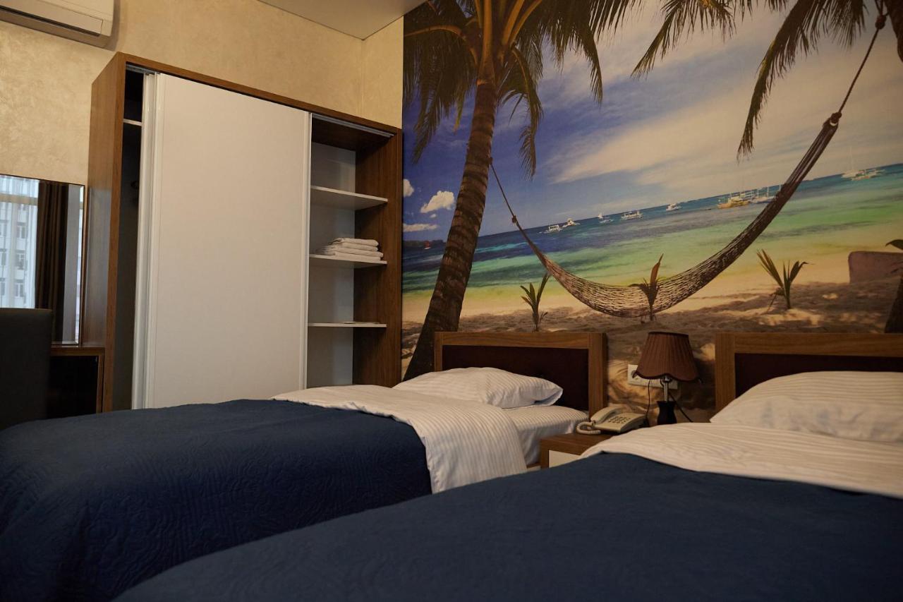Hotel Lord Batumi Esterno foto
