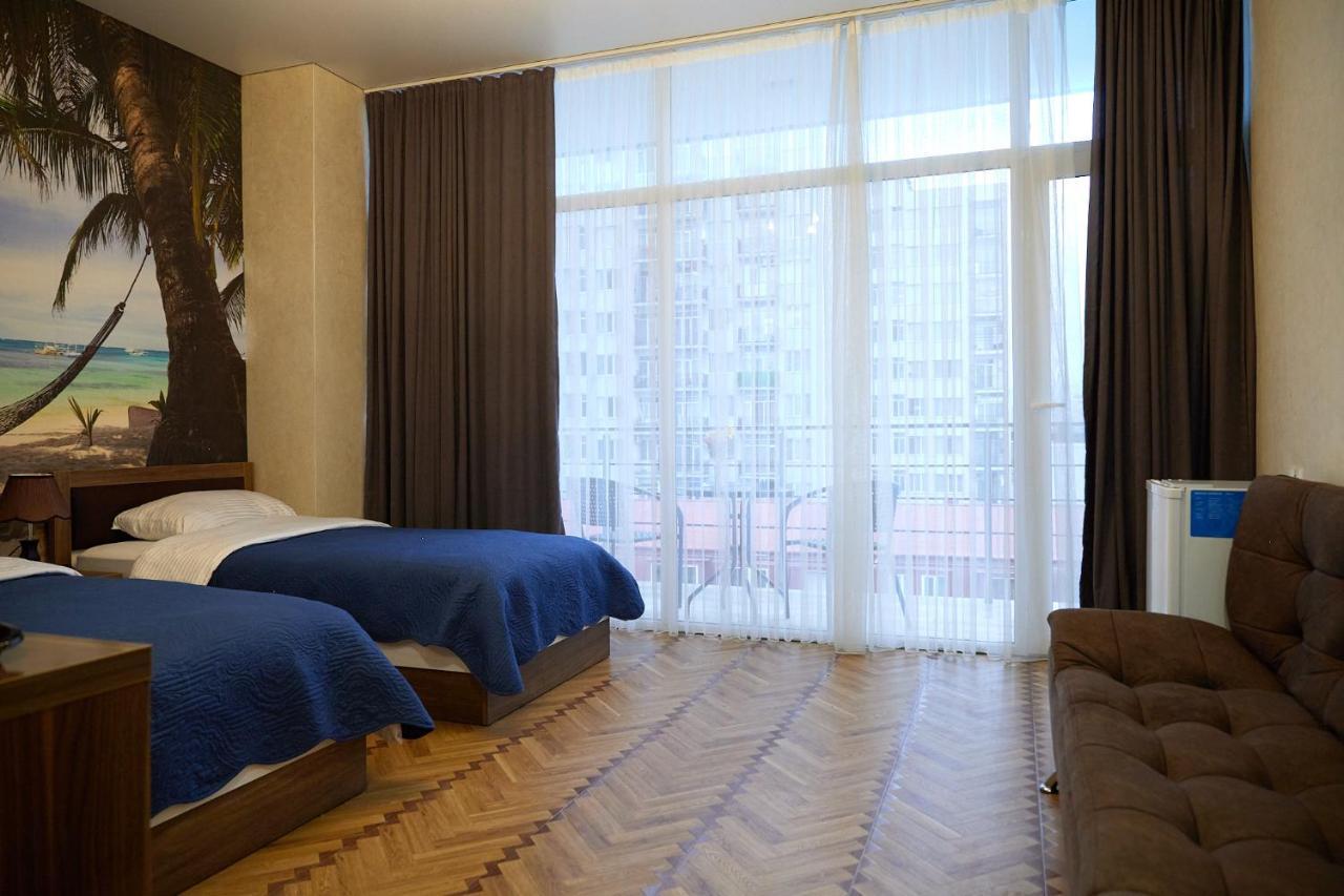 Hotel Lord Batumi Esterno foto