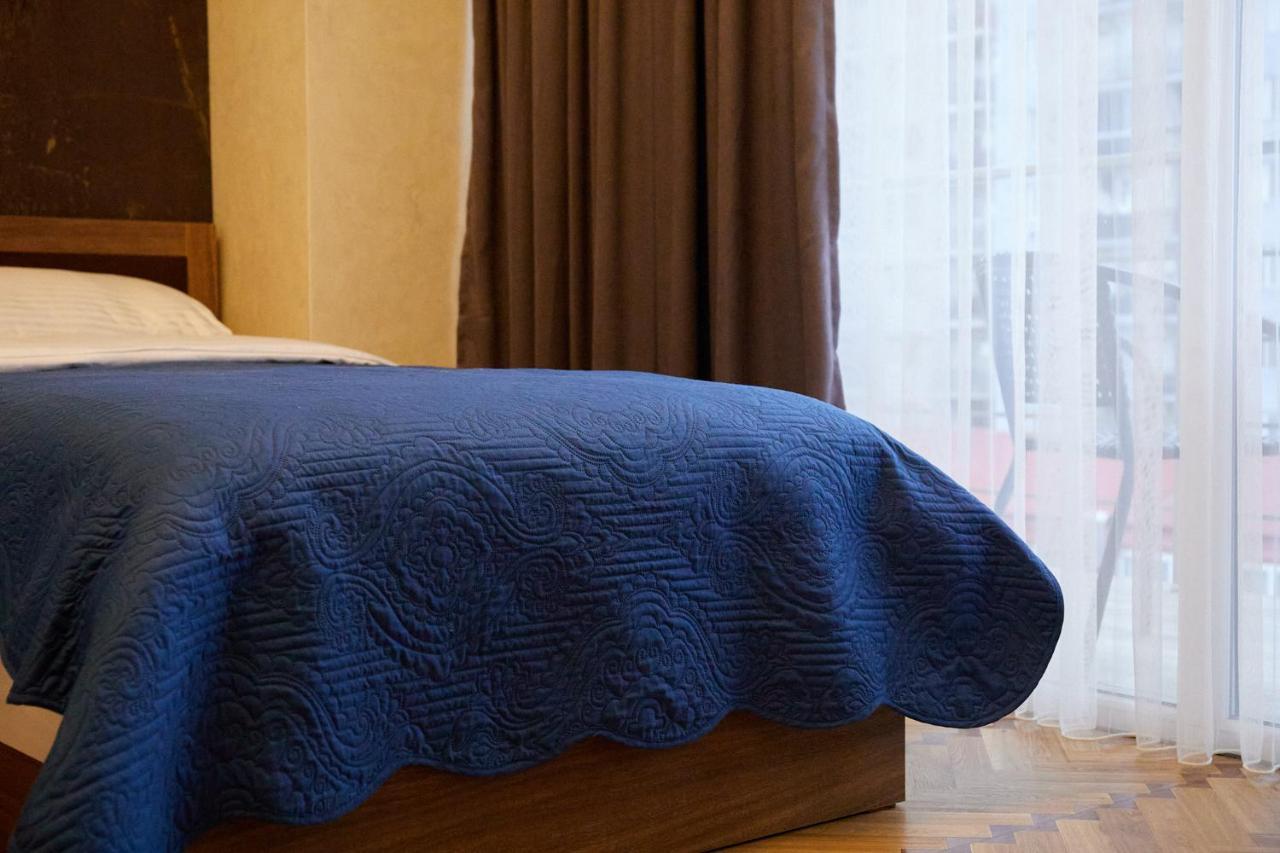 Hotel Lord Batumi Esterno foto